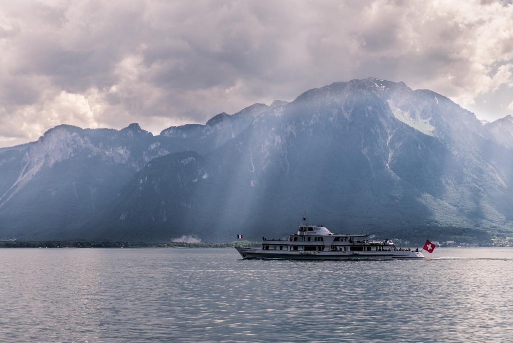 Villa Eden Palace Au Lac Montreux Esterno foto